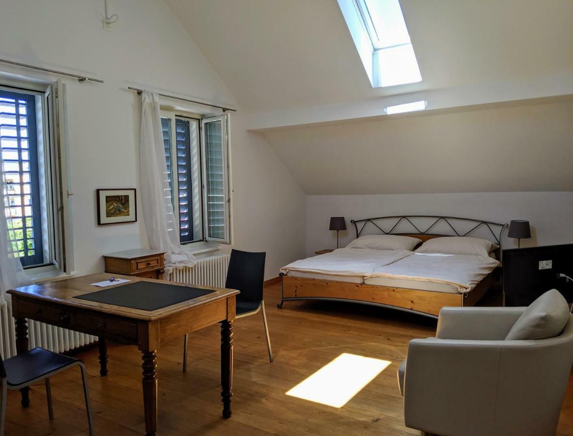 Rooms-Zimmer Нойгаузен-ам-Райнфалль Екстер'єр фото